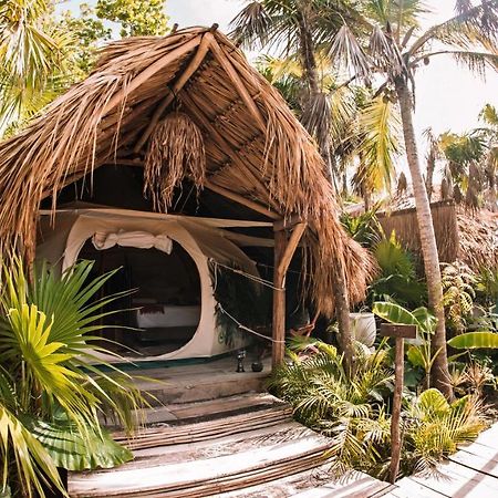 Uman Glamping & Cenote Tulum Hotel Ngoại thất bức ảnh